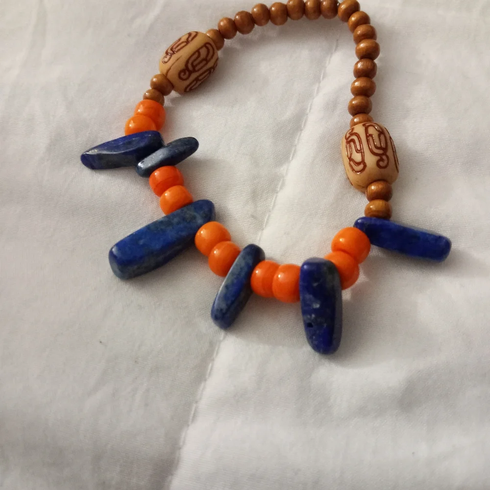 HAND CRAFTED Lapis lazuli gemstone aromatherapy diffuser beaded bracelet